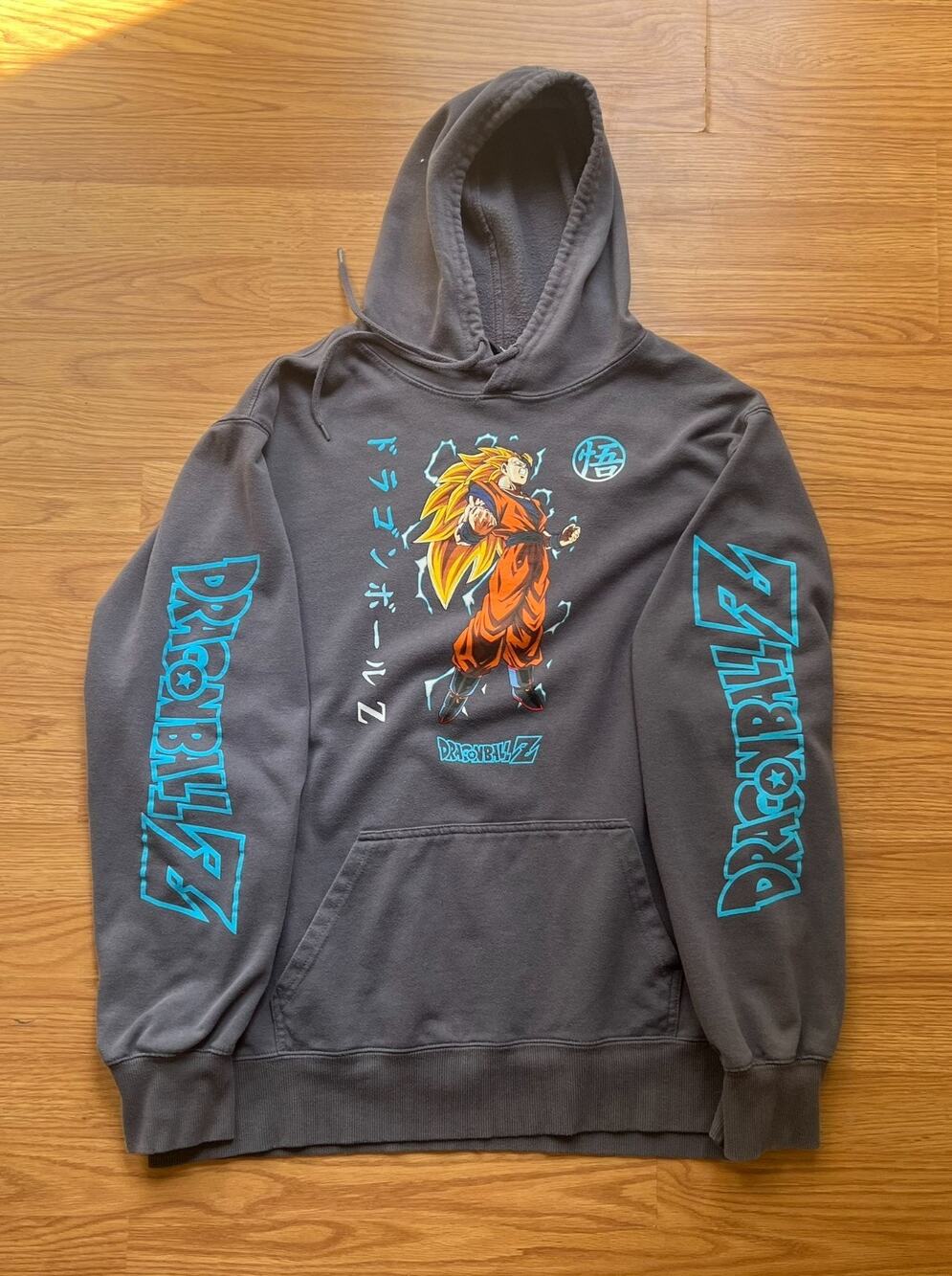 Dragon Ball Z Super Saiyan 3 Goku Hoodie Men's XL Gray Anime Graphic DBZ